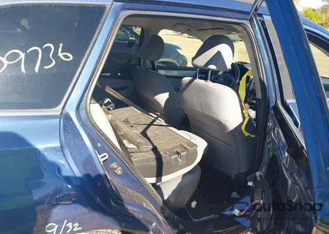 2019 Subaru Outback 2.5I Premium из США, поврежденный, VIN 4S4BSAFC2K3370339